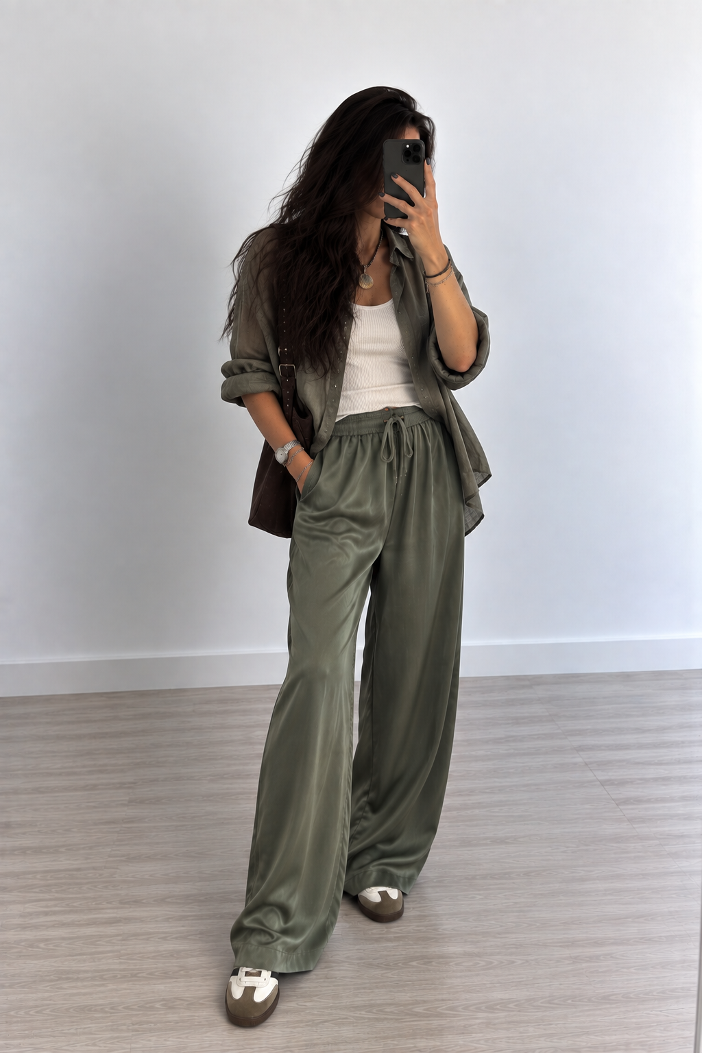 PANTALÓN SATINADO GREEN